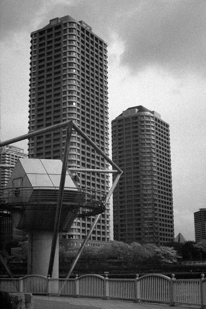 #00352 - 2024/04 - Kodak Ektachrome 320T - Sumida River - Reiganjima Observatory