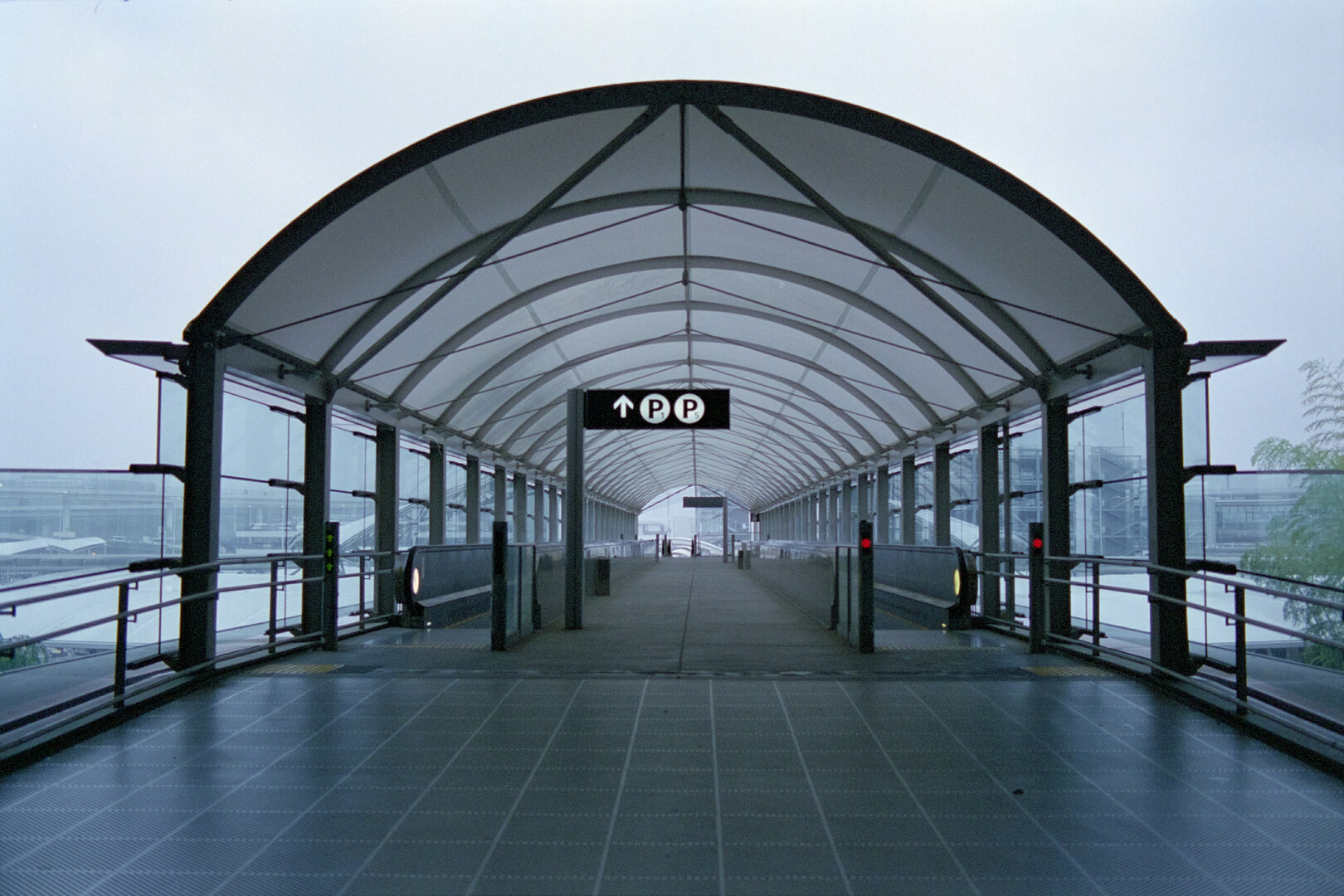 #00389 - 2024/05 - Fujifilm Pro400H - Narita Airport