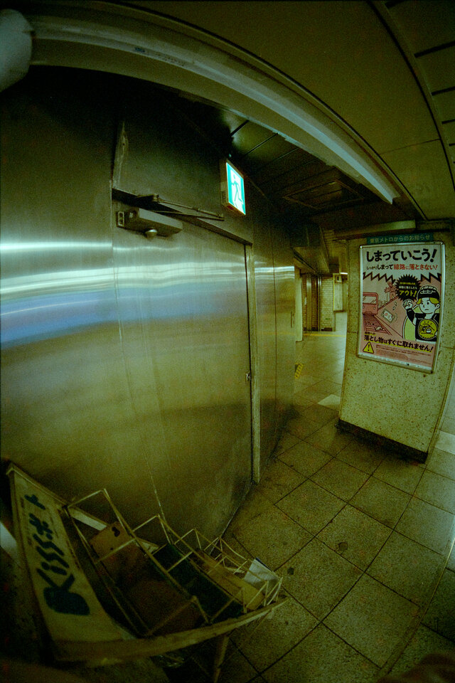 #00707 - 2025/07 - CyberPunk 640t - Shinbashi