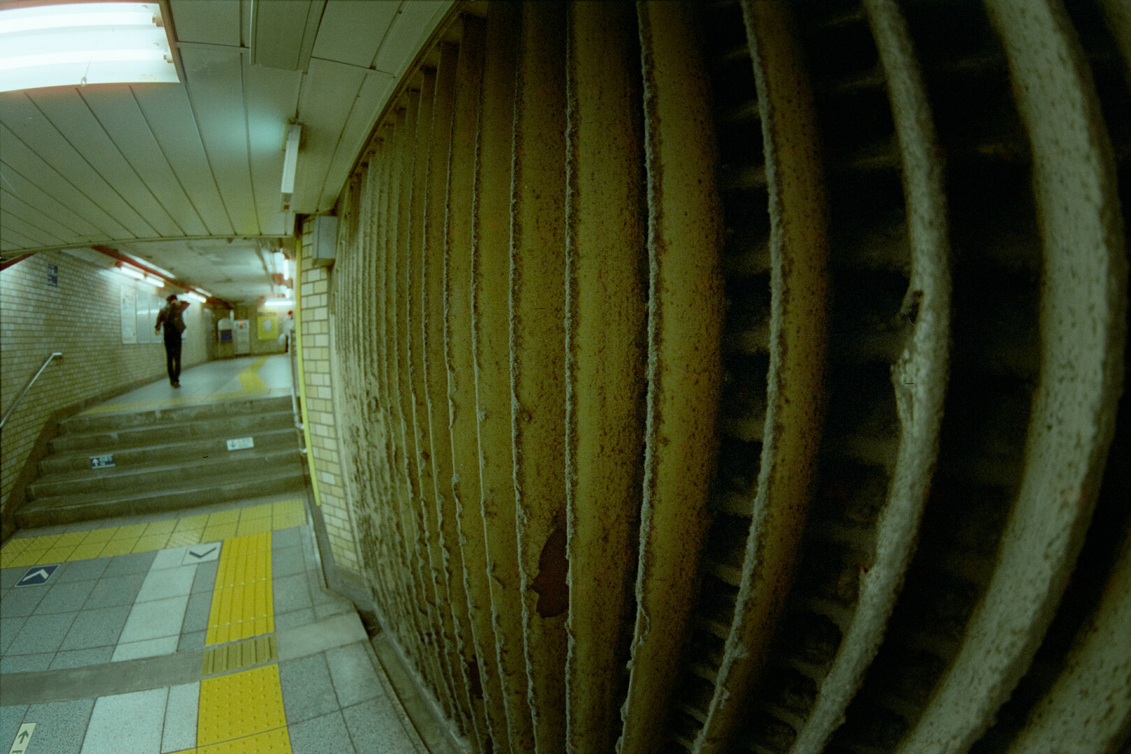 #00708 - 2025/07 - CyberPunk 640t - Shinbashi